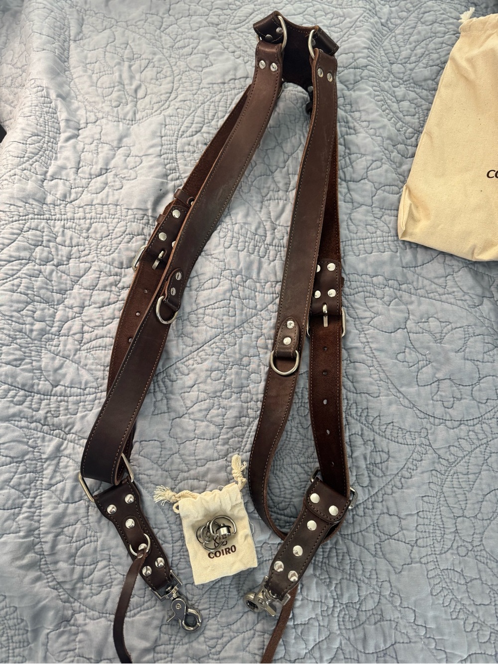 Coiro Double Camera Leather Harness Strap in Dark Brown - Picture 9 of 13